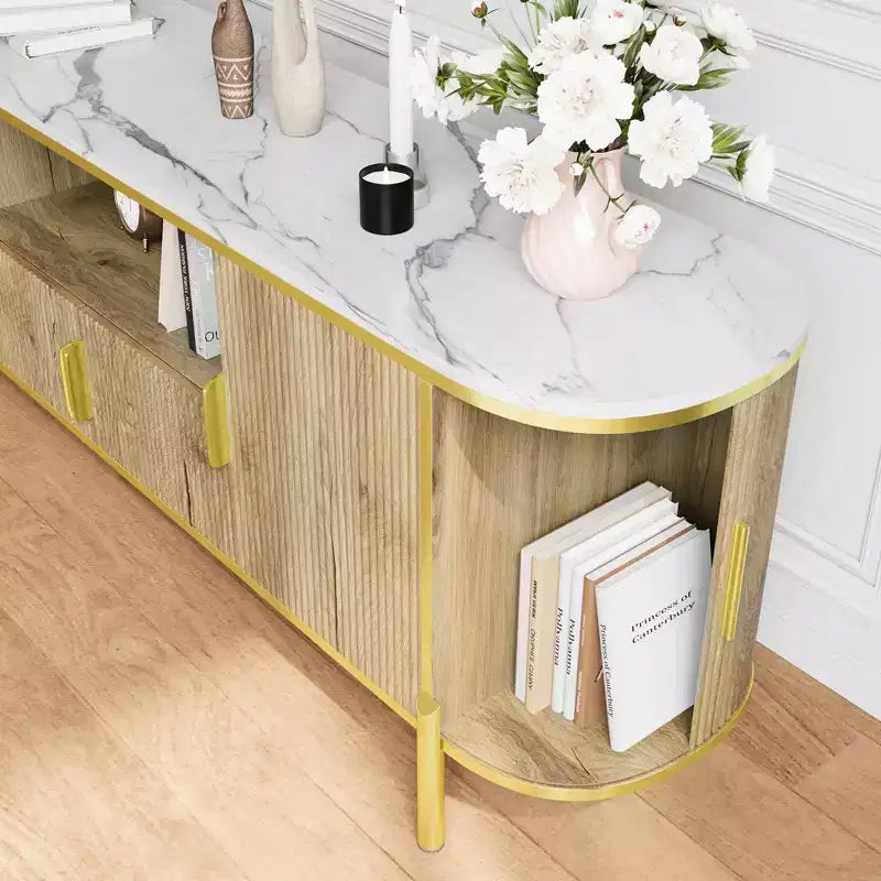 Meuble TV cannelé, centre de divertissement TV avec plateau en faux marbre, console avec étagères réglables et portes coulissantes, pour salon, chambre à coucher