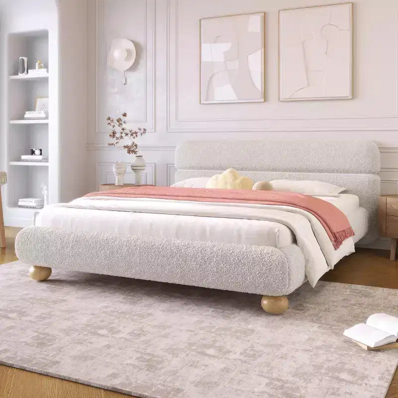 Lit queen size contemporain bas en tissu polaire Teddy avec pieds en bois